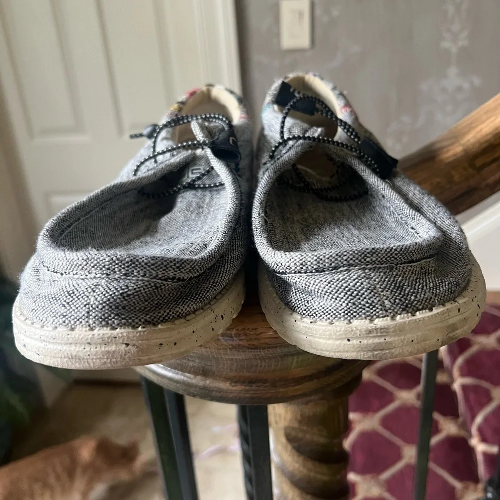 Hey Dude mens Wally Funk Etno Grey shoes very good condition.